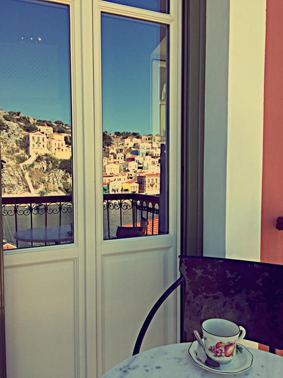 Thea Aparthotel Symi Cameră foto