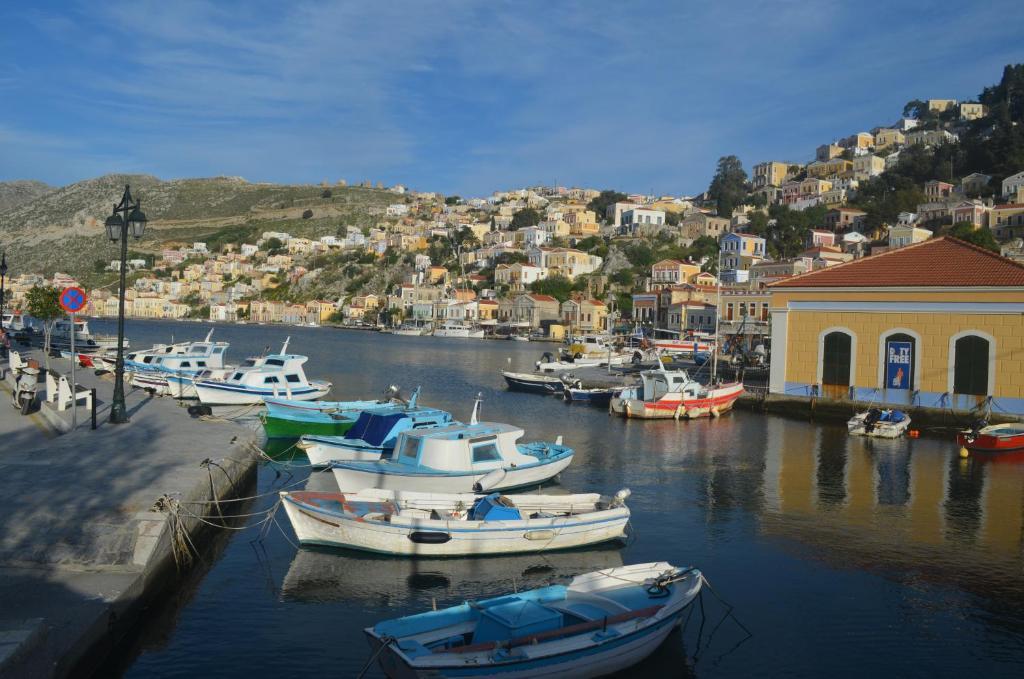 Thea Aparthotel Symi Exterior foto